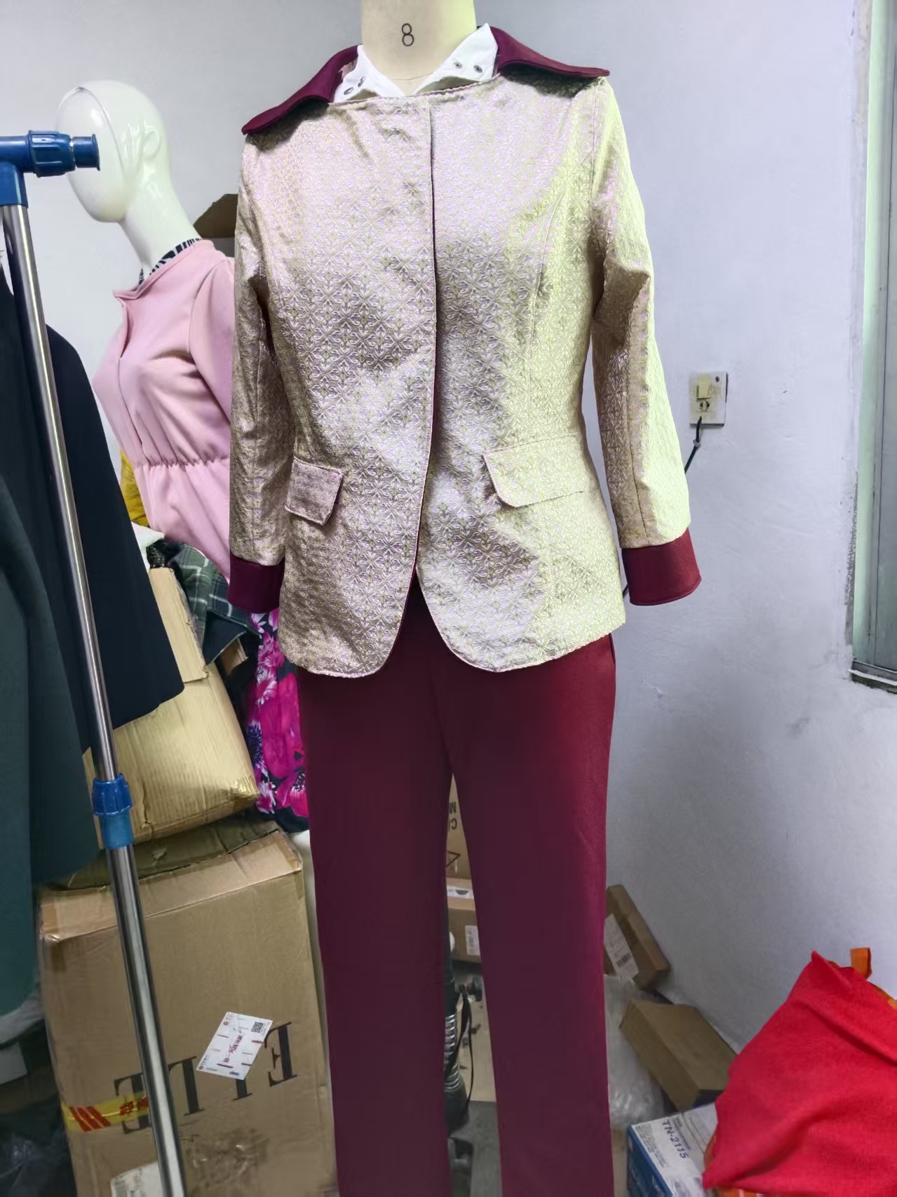 女装
